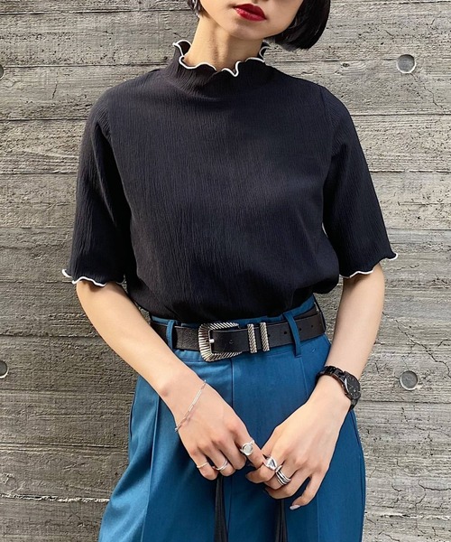 PAGEBOY(ページボーイ)の「ヨウリュウメローハイネックプルオーバー(Tシャツ/カットソー・レディース・オフホワイト/ブラック/グレイッシュベージュ・FREE)」の6枚目の写真