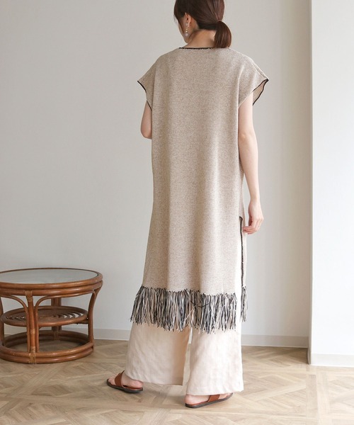 vingtrois（バントロア）の「【Vingtrois】リネンブレンドテープヤーン配色フリンジチュニックカフタンワンピース（ワンピース・レディース・ライトグレー/ベージュ・M）」の10枚目の写真