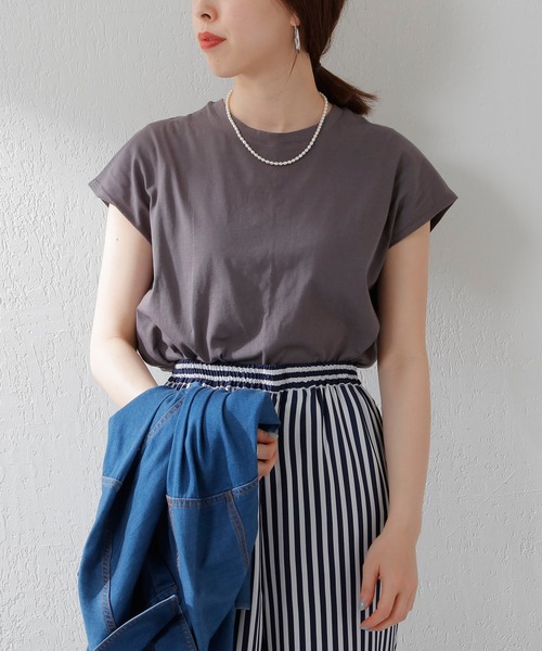 SHENERY（シーナリー）の「オーガニックコットンノースリーブ（タンクトップ・レディース・チャコールグレー/ブラック/オフホワイト/イエロー・FREE）」の3枚目の写真