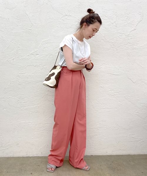 SHENERY（シーナリー）の「オーガニックコットンノースリーブ（タンクトップ・レディース・チャコールグレー/ブラック/オフホワイト/イエロー・FREE）」の17枚目の写真