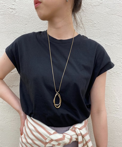 SHENERY（シーナリー）の「オーガニックコットンノースリーブ（タンクトップ・レディース・チャコールグレー/ブラック/オフホワイト/イエロー・FREE）」の8枚目の写真