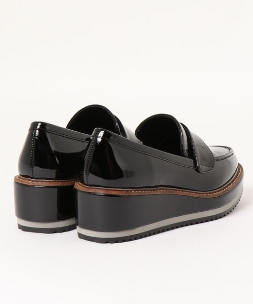 EVOL（イーボル）の「プラットフォームローファー（ローファー・レディース・ブラック・S/M/L）」の2枚目の写真