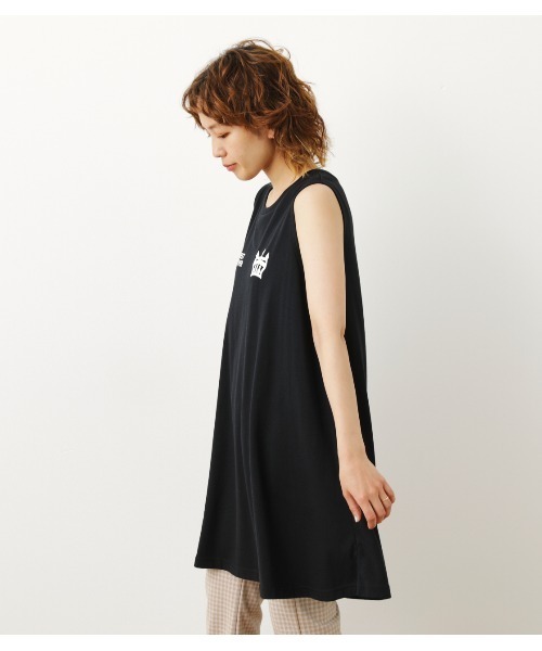 RODEO CROWNS WIDE BOWL（ロデオクラウンズワイドボウル）の「ビッグロゴタンクワンピース（ワンピース・レディース・ホワイト/ブラック/ベージュ・FREE）」の14枚目の写真