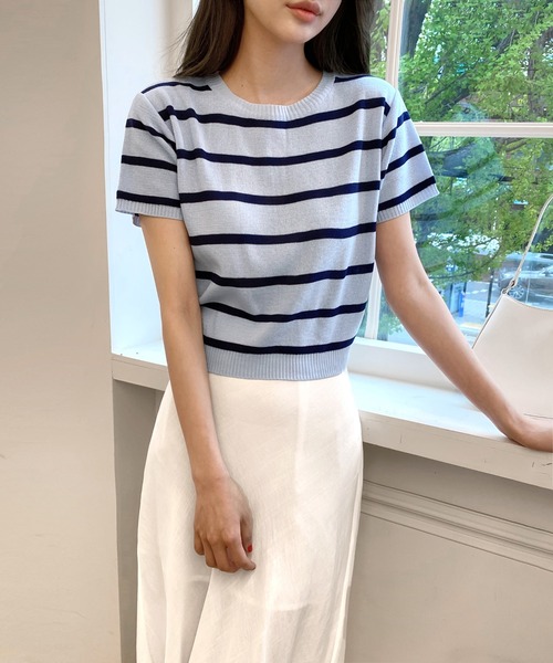 by muni:r(バイ ムニール)の「着やすい程よい厚さのストライプニット(ニット/セーター・レディース・アイボリー/ネイビー/ブルー系・FREE)」の5枚目の写真