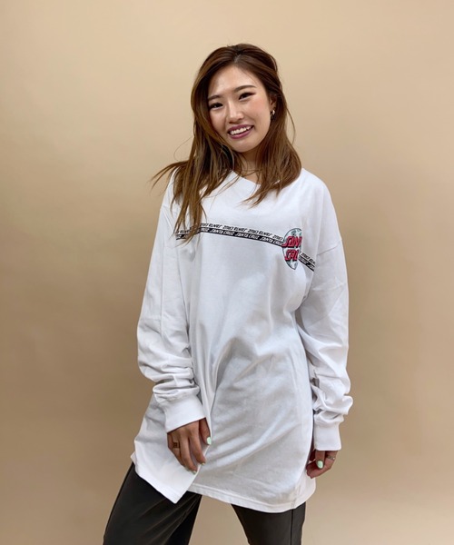 SANTA CRUZ(サンタクルーズ)の「【ムラサキスポーツ別注】SANTACRUZ/サンタクルーズ ビッグシルエット ラインテープ柄バックプリントロンT 502213432(Tシャツ/カットソー・レディース・ホワイト/ブラック/イエロー/ブラック系その他・M/L)」の19枚目の写真