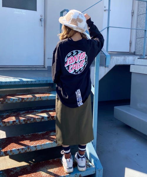 SANTA CRUZ(サンタクルーズ)の「【ムラサキスポーツ別注】SANTACRUZ/サンタクルーズ ビッグシルエット ラインテープ柄バックプリントロンT 502213432(Tシャツ/カットソー・レディース・ホワイト/ブラック/イエロー/ブラック系その他・M/L)」の22枚目の写真