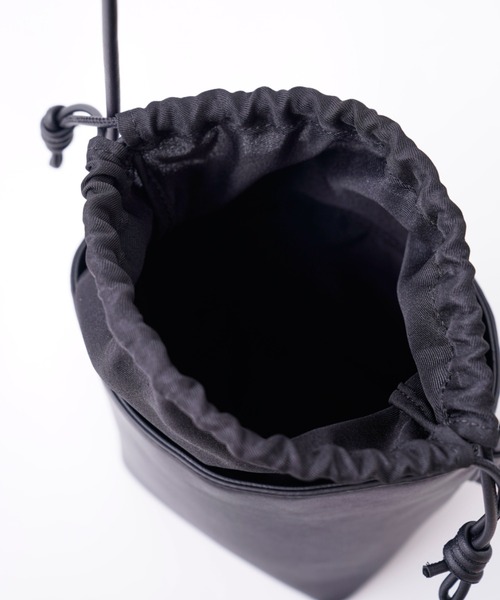 Actually（アクチュアリー）の「バケツ型 軽量 ショルダー（ショルダーバッグ・レディース・ブラック・フリー）」の15枚目の写真