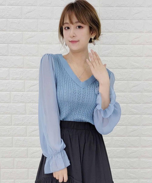 Lace Ladies(レースレディース)の「Vネック ボリュームスリーブ ニットシャツ(シャツ/ブラウス・レディース・ブルー/ホワイト/ブラック・FREE)」の10枚目の写真