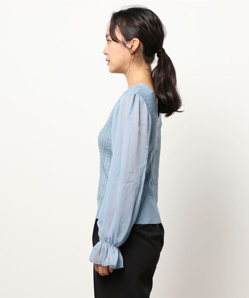 Lace Ladies(レースレディース)の「Vネック ボリュームスリーブ ニットシャツ(シャツ/ブラウス・レディース・ブルー/ホワイト/ブラック・FREE)」の16枚目の写真