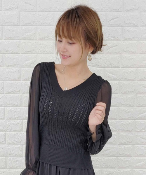 Lace Ladies(レースレディース)の「Vネック ボリュームスリーブ ニットシャツ(シャツ/ブラウス・レディース・ブルー/ホワイト/ブラック・FREE)」の21枚目の写真