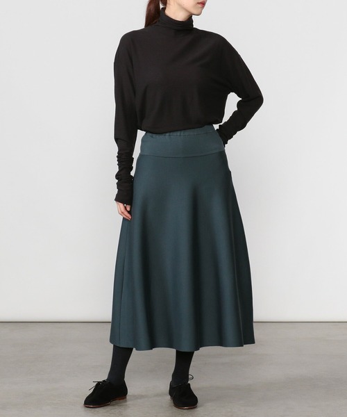 UNFIL(アンフィル)の「【unfil】メリノジャージー タートルネックTシャツ WOMEN(ニット/セーター・レディース・チャコール/オレンジ/オフホワイト・0)」の8枚目の写真