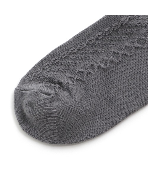 JENNI love（ジェニィラブ）の「ベロアリボンケーブルハイソックス（ソックス/靴下・キッズ・ブラック/グレー/ベージュ・22-24cm/19-21cm）」の12枚目の写真