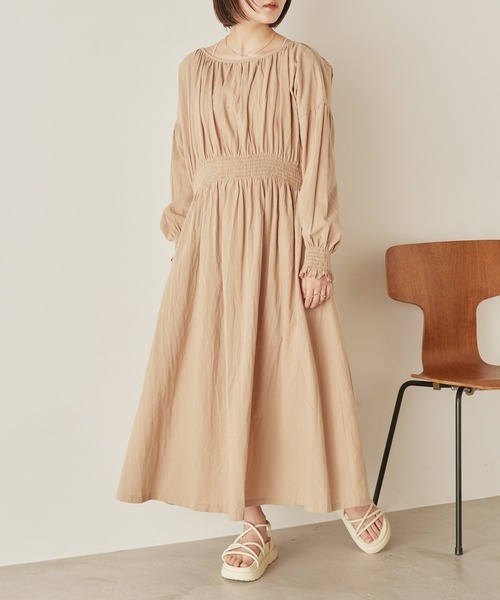 mikke（ミッケ）の「3WAYリボンウエストシャーリングボリュームスリーブワンピース（ワンピース・レディース・ブラック/ベージュ/ブラウン・FREE）」の3枚目の写真