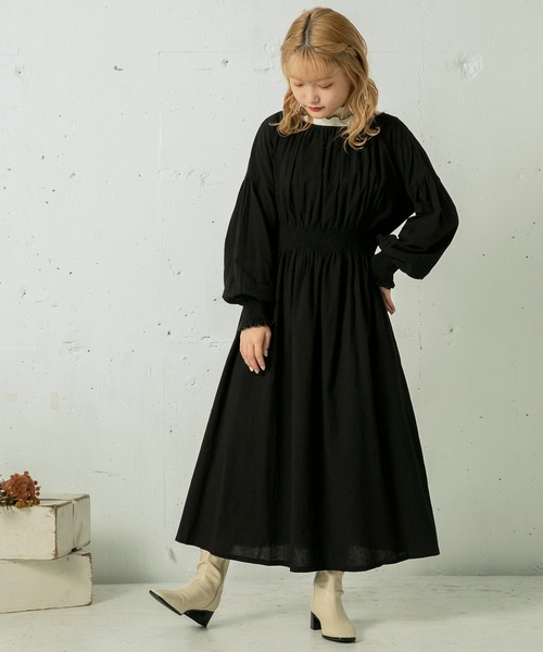 mikke（ミッケ）の「3WAYリボンウエストシャーリングボリュームスリーブワンピース（ワンピース・レディース・ブラック/ベージュ/ブラウン・FREE）」の17枚目の写真