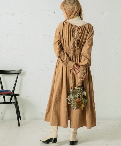 mikke（ミッケ）の「3WAYリボンウエストシャーリングボリュームスリーブワンピース（ワンピース・レディース・ブラック/ベージュ/ブラウン・FREE）」の18枚目の写真