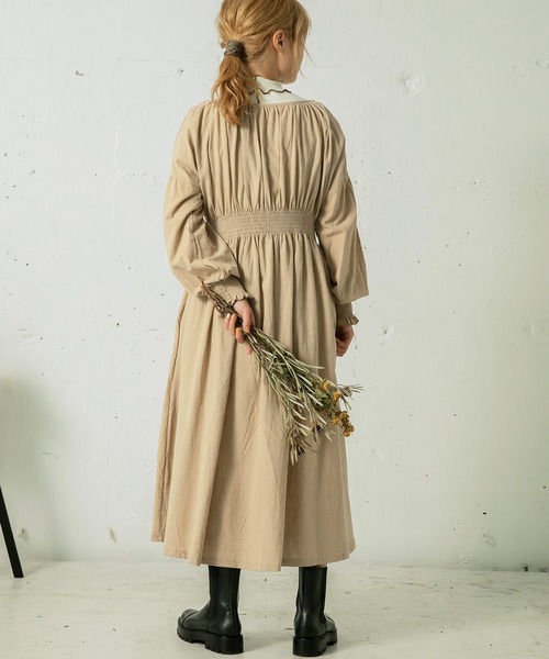 mikke（ミッケ）の「3WAYリボンウエストシャーリングボリュームスリーブワンピース（ワンピース・レディース・ブラック/ベージュ/ブラウン・FREE）」の12枚目の写真