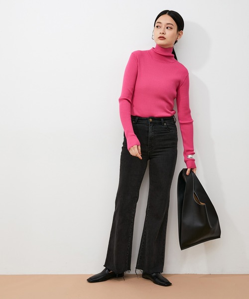 ADAM ET ROPE'(アダムエロペ)の「【アウトレット店舗・WEB限定】エコベロRIBタートル(ニット/セーター・レディース・ブラック/ピンク/イエロー/グレー系その他・FREE)」の19枚目の写真