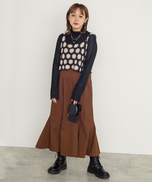 w closet(ダブルクローゼット)の「モチーフベスト+シアータートルプルオーバーSET(ニット/セーター・レディース・キナリ/ブラック・FREE)」の13枚目の写真