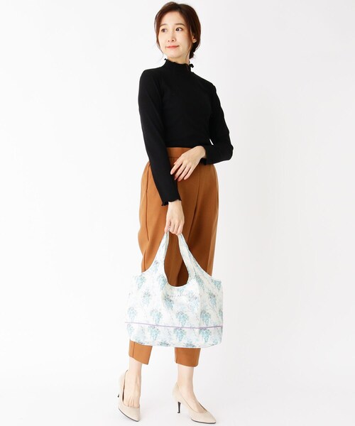LAURA ASHLEY(ローラアシュレイ)の「ウィステリア柄 マーケットトート(エコバッグ/サブバッグ・レディース・ライトパープル/ワイン系・00)」の13枚目の写真
