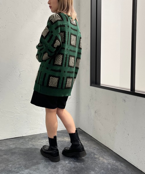 apres jour mignon(アプレジュールミニョン)の「チェック柄ニット【ZOZOTOWN限定アイテム】(ニット/セーター・レディース・ネイビー/ブラック/アイボリー・フリー/X-LARGE)」の16枚目の写真