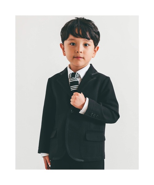 BeBe(ベベ)の「BeBe/フォーマルストレッチポンチテーラードジャケット(110~130cm)(スーツジャケット・キッズ・ブラック・130/120/110)」の1枚目の写真