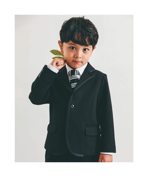 BeBe(ベベ)の「BeBe/フォーマルストレッチポンチテーラードジャケット(110~130cm)(スーツジャケット・キッズ・ブラック・130/120/110)」の11枚目の写真