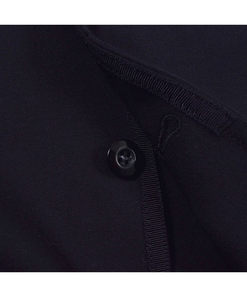 BeBe(ベベ)の「BeBe/フォーマルストレッチポンチテーラードジャケット(110~130cm)(スーツジャケット・キッズ・ブラック・130/120/110)」の5枚目の写真