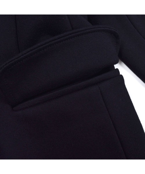 BeBe(ベベ)の「BeBe/フォーマルストレッチポンチテーラードジャケット(110~130cm)(スーツジャケット・キッズ・ブラック・130/120/110)」の6枚目の写真