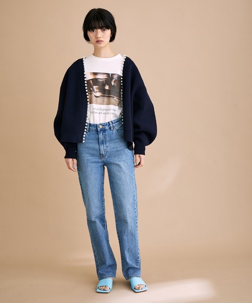 ADAM ET ROPE'（アダムエロペ）の「フォトグラファープリントT（Tシャツ/カットソー・レディース・イエロー/ホワイト/チャコールグレー・FREE）」の6枚目の写真