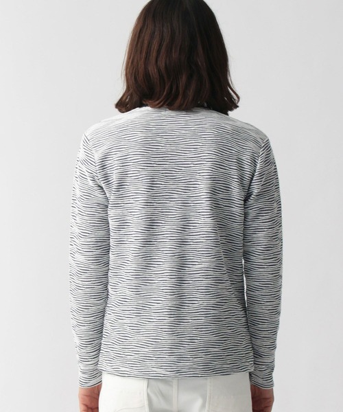 NICOLE CLUB FOR MEN（ニコルクラブフォーメン）の「【22年春モデル】ブリスタージャカード長袖Ｖネックプルオーバー（Tシャツ/カットソー・メンズ・ブラック/ホワイト/ホワイト×ネイビー/ホワイト×ブラック・MEDIUM/X-LARGE/LARGE）」の5枚目の写真