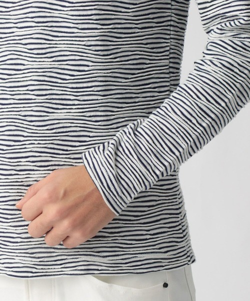 NICOLE CLUB FOR MEN（ニコルクラブフォーメン）の「【22年春モデル】ブリスタージャカード長袖Ｖネックプルオーバー（Tシャツ/カットソー・メンズ・ブラック/ホワイト/ホワイト×ネイビー/ホワイト×ブラック・MEDIUM/X-LARGE/LARGE）」の8枚目の写真