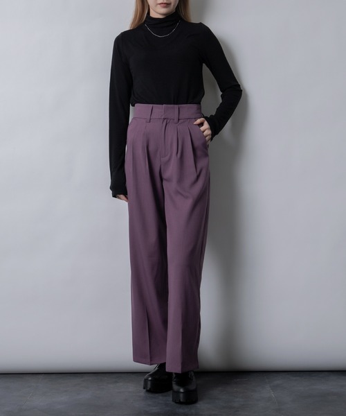 Adoon plain（アドーンプレーン）の「【インナー使いも！】スムースハイネックトップス（Tシャツ/カットソー・レディース・ホワイト/ブラック/ボルドー・FREE）」の12枚目の写真