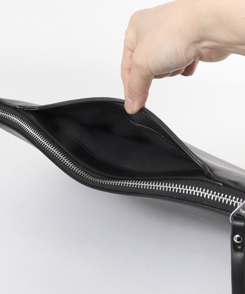 URBAN RESEARCH（アーバンリサーチ）の「PUレザークラッチバッグ