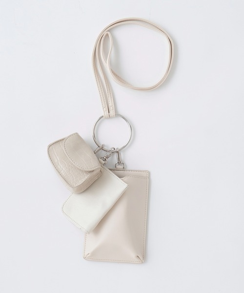 OLIVE des OLIVE(オリーブデオリーブ)の「【WEB限定】リングハンドルマルチショルダー(ショルダーバッグ・レディース・ブラック/オフホワイト/シルバー・FREE)」の4枚目の写真