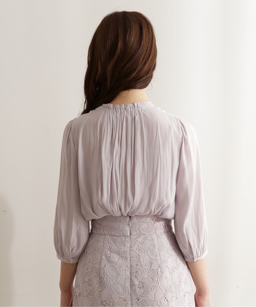 PROPORTION BODY DRESSING（プロポーションボディドレッシング）の「フリルネックブラウス / 1212110901（シャツ/ブラウス・レディース・グレー/ブルー/ホワイト系その他・SMALL/MEDIUM）」の6枚目の写真