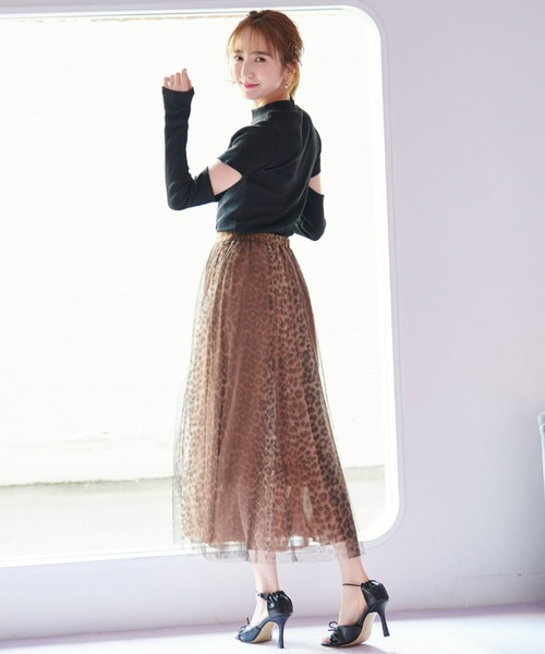 VIOLETTA(ヴィオレッタ)の「スリーブカットアウトリブトップス(Tシャツ/カットソー・レディース・ホワイト/ブラック/ブラウン・FREE)」の17枚目の写真