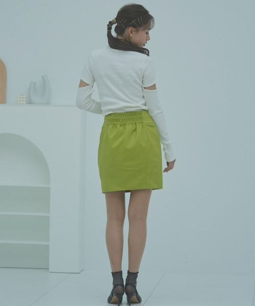 スリーブカットアウトリブトップス