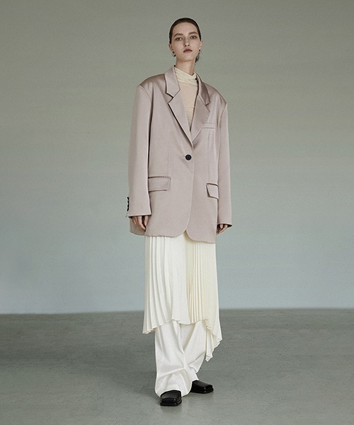 UNSPOKEN（アンスポクン）の「【UNSPOKEN】Asymmetry hem pleated skirt UC22B003（スカート・レディース・ホワイト・M/L/S）」の10枚目の写真