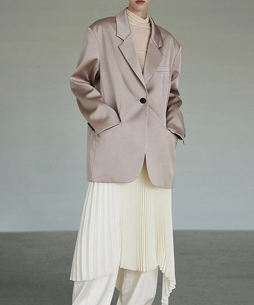 UNSPOKEN（アンスポクン）の「【UNSPOKEN】Asymmetry hem pleated skirt UC22B003（スカート・レディース・ホワイト・M/L/S）」の13枚目の写真