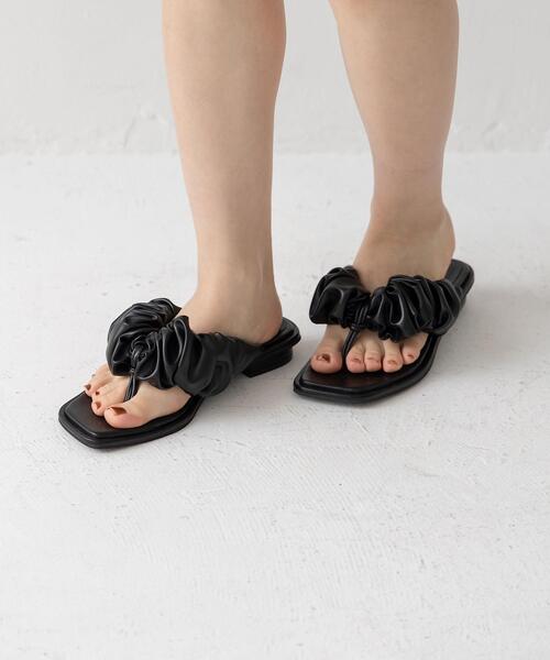 CITEN（シテン）の「＜CITEN＞シャーリングフラットサンダル（サンダル・レディース・オフホワイト/ブラック/ブラウン・S/M/L）」の9枚目の写真