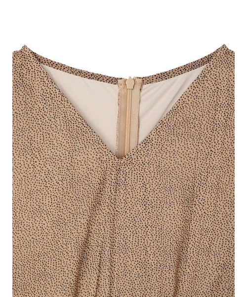 armonia(アルモニーア)の「armonia. 袖フリル柄ワンピース(ワンピース・レディース・ブラック/ベージュ/ネイビー・FREE)」の6枚目の写真