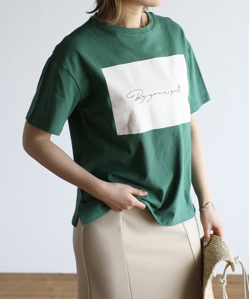 amini(アミニ)の「【2022 SS】ロゴプリントTシャツ(Tシャツ/カットソー・レディース・ホワイト/チャコールグレー/ブラック/オレンジ/グリーン/イエロー・MEDIUM)」の10枚目の写真