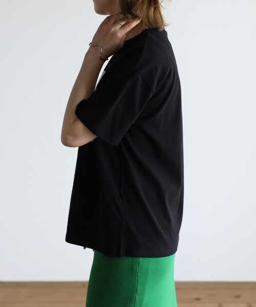 amini(アミニ)の「【2022 SS】ロゴプリントTシャツ(Tシャツ/カットソー・レディース・ホワイト/チャコールグレー/ブラック/オレンジ/グリーン/イエロー・MEDIUM)」の19枚目の写真