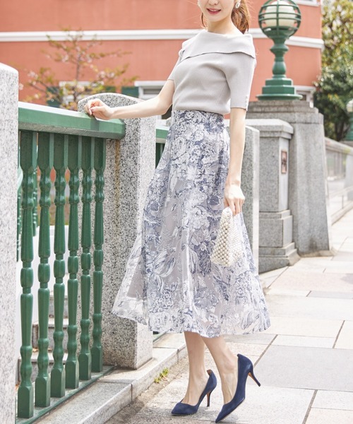 tocco closet（トッコ　クローゼット）の「袖口パール付きオフショル風切り替えデザインリブニットプルオーバー（ニット/セーター・レディース・ホワイト/グレー系その他・M）」の10枚目の写真