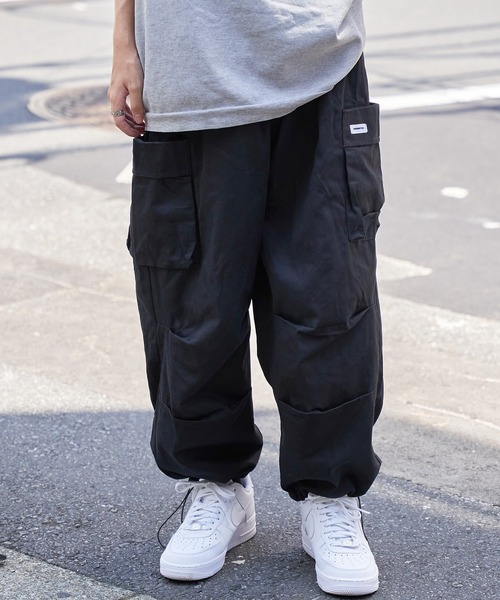 SETUP7(セットアップセブン)の「【SETUP7】タックデザインカーゴパンツ KNF(カーゴパンツ・メンズ・ホワイト/グリーン/ブラック・4/5)」の11枚目の写真