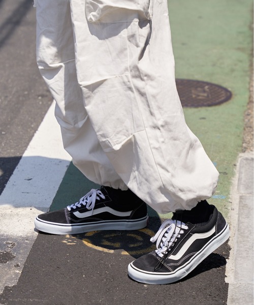 SETUP7(セットアップセブン)の「【SETUP7】タックデザインカーゴパンツ KNF(カーゴパンツ・メンズ・ホワイト/グリーン/ブラック・4/5)」の6枚目の写真