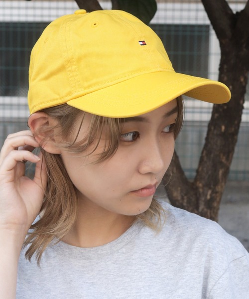 TOMMY HILFIGER(トミーヒルフィガー)の「TOMMY HILFIGER / トミーヒルフィガー AM MINI FLAG CAP ベースボール キャップ(キャップ・メンズ・ブラック/ベージュ/ネイビー/レッド/ゴールド/オレンジ/ブルー/グリーン・FREE)」の1枚目の写真