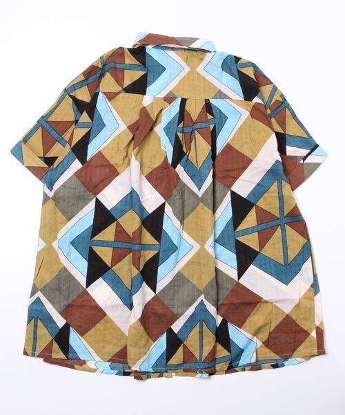 sandy（サンディー）の「【sandy】プリント切替えタックブラウス（シャツ/ブラウス・レディース・グレー/ピンク/ブルー・FREE）」の4枚目の写真