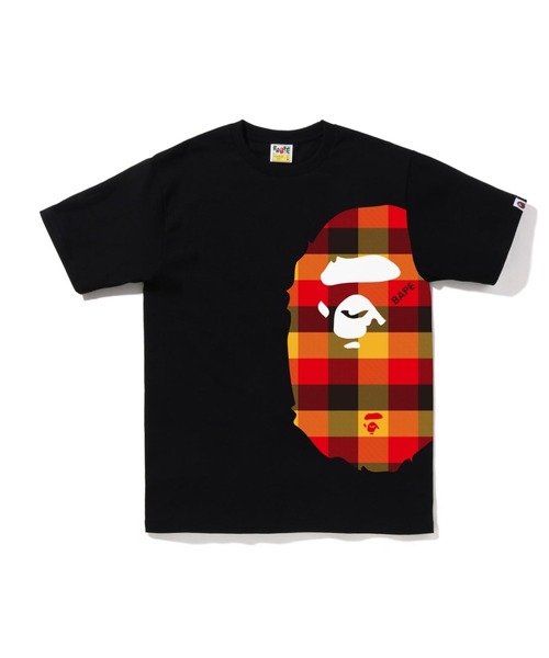 A BATHING APE(アベイシングエイプ)の「BLOCK CHECK SIDE BIG APE HEAD TEE M(Tシャツ/カットソー・メンズ・ブラック×レッド/ブラック系その他/ホワイト×レッド/ホワイト系その他2・SMALL/LARGE/XX-LARGE/X-LARGE/MEDIUM/XXX-LARGE)」の4枚目の写真