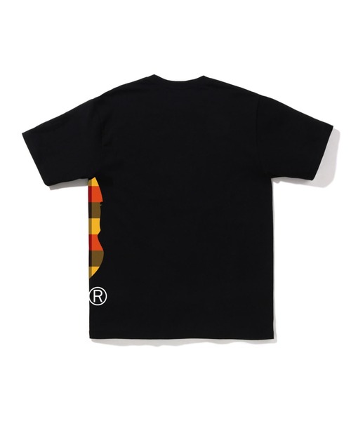 A BATHING APE(アベイシングエイプ)の「BLOCK CHECK SIDE BIG APE HEAD TEE M(Tシャツ/カットソー・メンズ・ブラック×レッド/ブラック系その他/ホワイト×レッド/ホワイト系その他2・SMALL/LARGE/XX-LARGE/X-LARGE/MEDIUM/XXX-LARGE)」の8枚目の写真